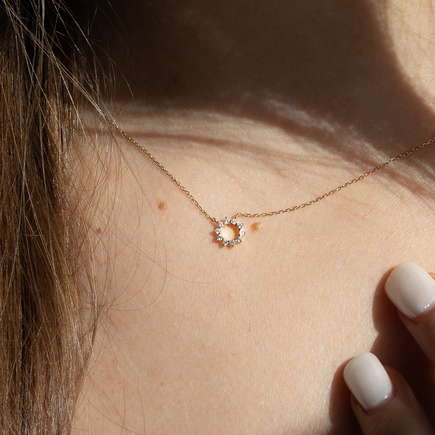 Round Diamond Gold Necklace